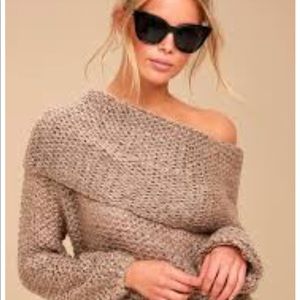 Lulus very soft off shoulder sweater